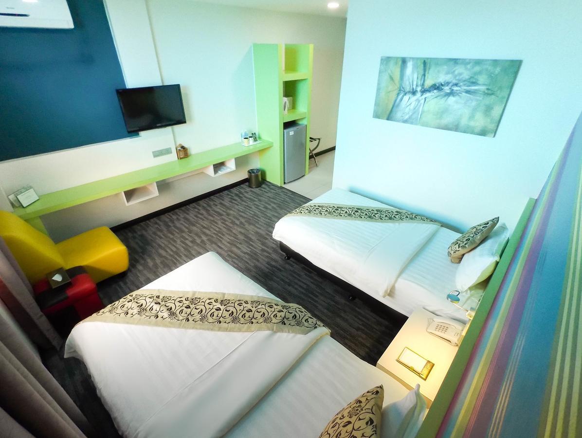 Baguss Hotel And Serviced Apartment Johor Bahru Exterior photo