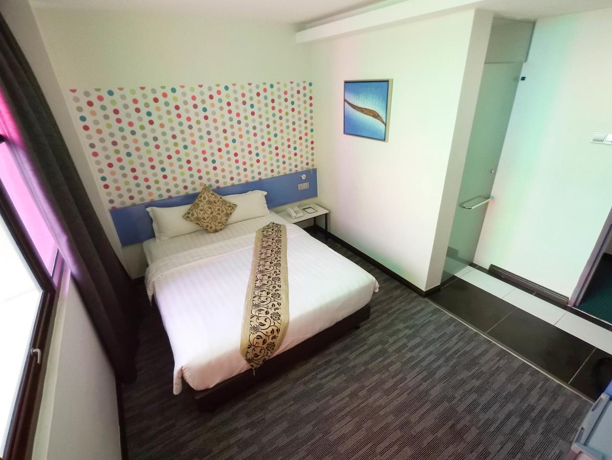 Baguss Hotel And Serviced Apartment Johor Bahru Exterior photo