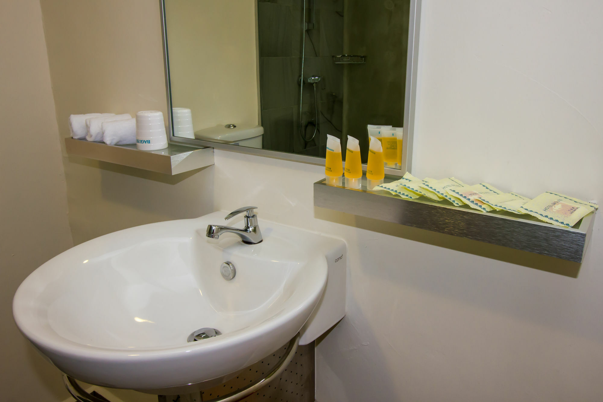 Baguss Hotel And Serviced Apartment Johor Bahru Exterior photo